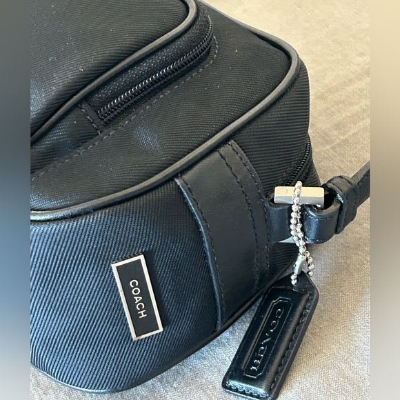 COACH Vintage ‘01 Gender Neutral “Mercer” Twill w/Leather Trim Shoulder Bag - Picture 7 of 9